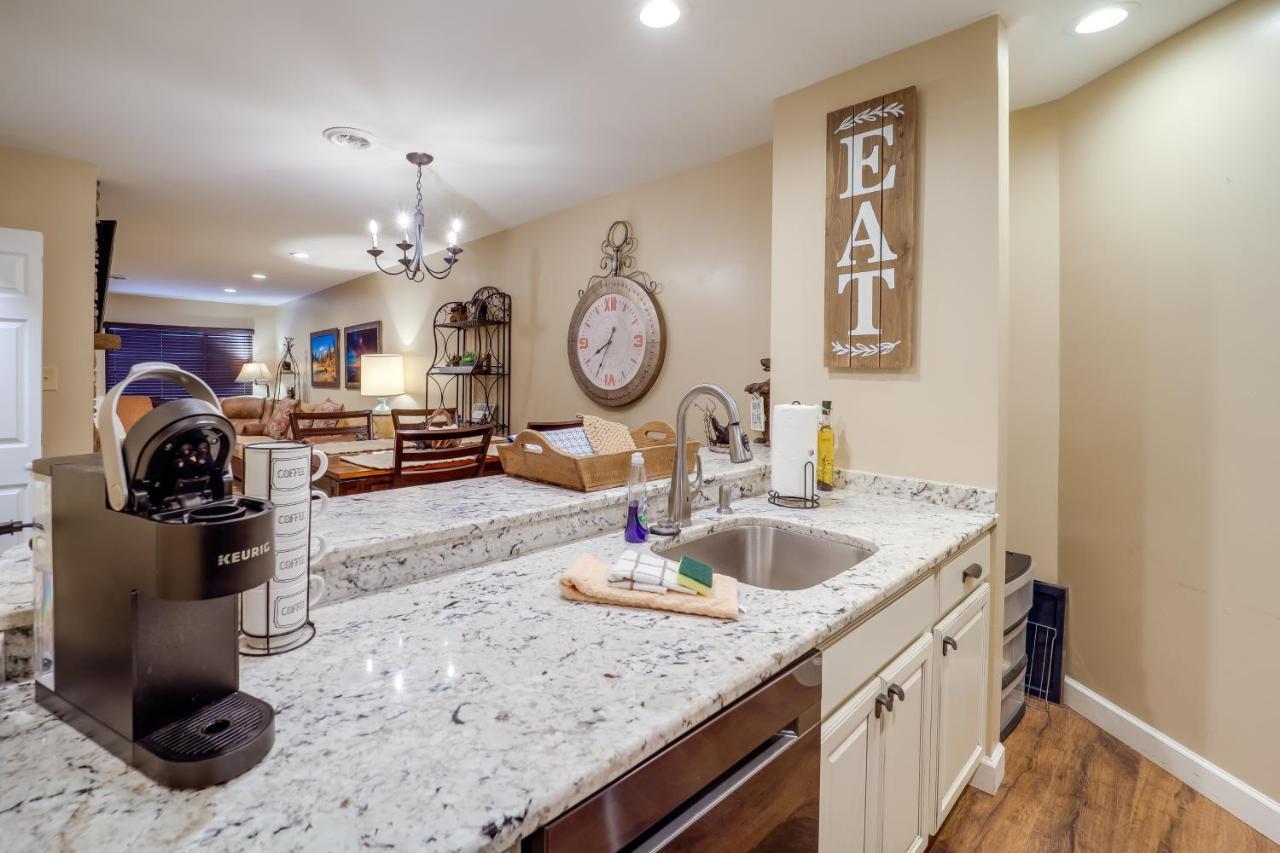 Cozy Banner Elk Condo With Fireplace And Lookout Deck! 外观 照片